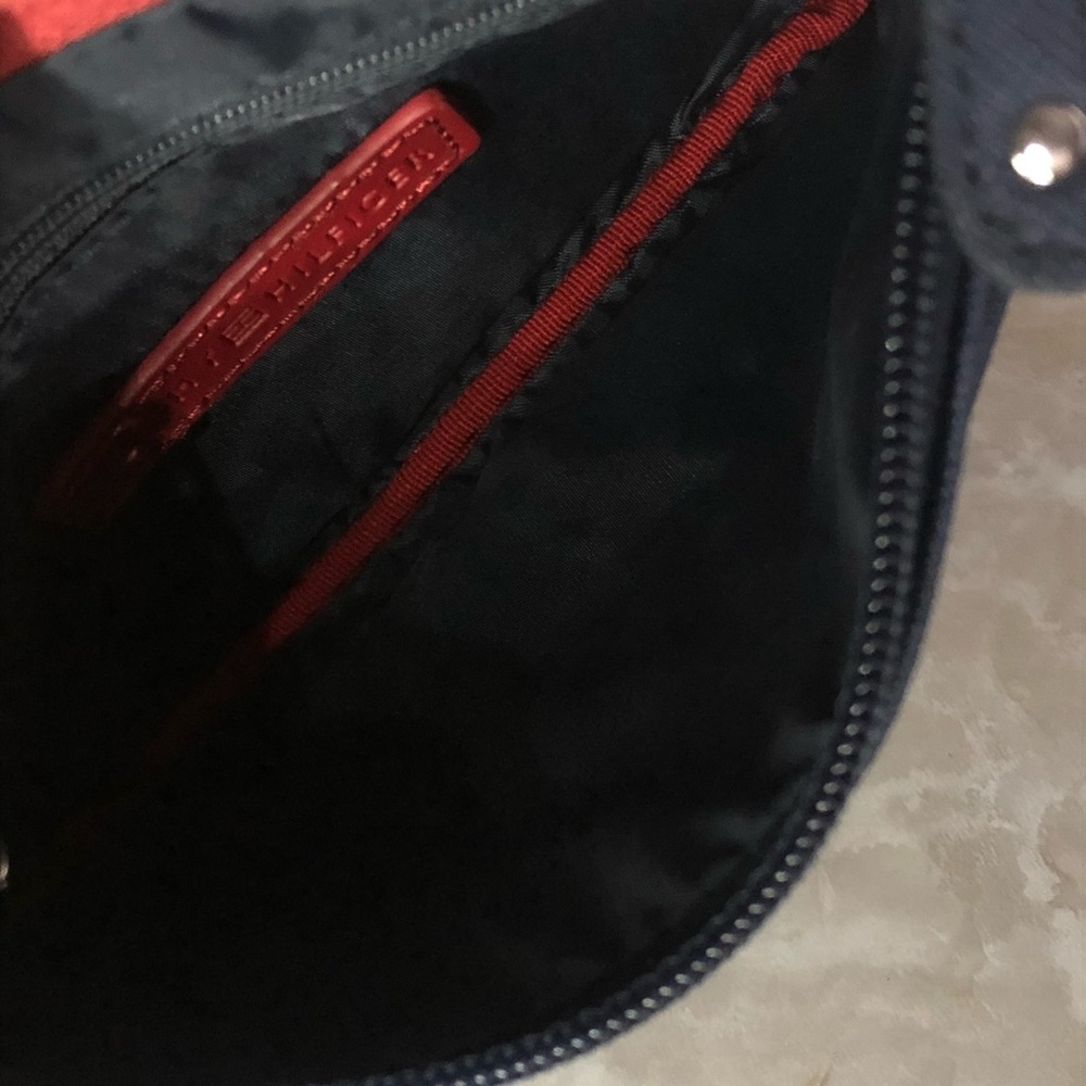 Hand Wallet - Picture 2 of 2